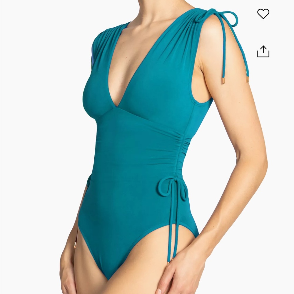 Robin Piccone one piece!